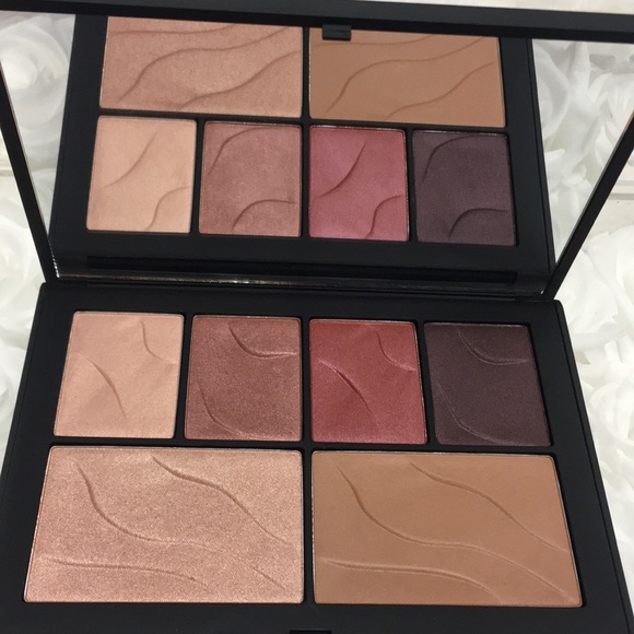 New in box NARS Hot Nights Face palette 0122